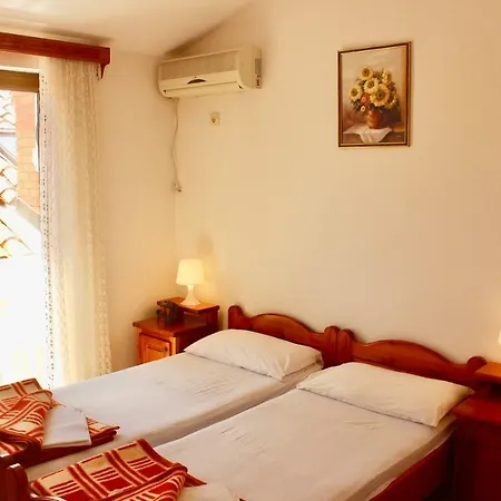 Pensionat Nir Budva